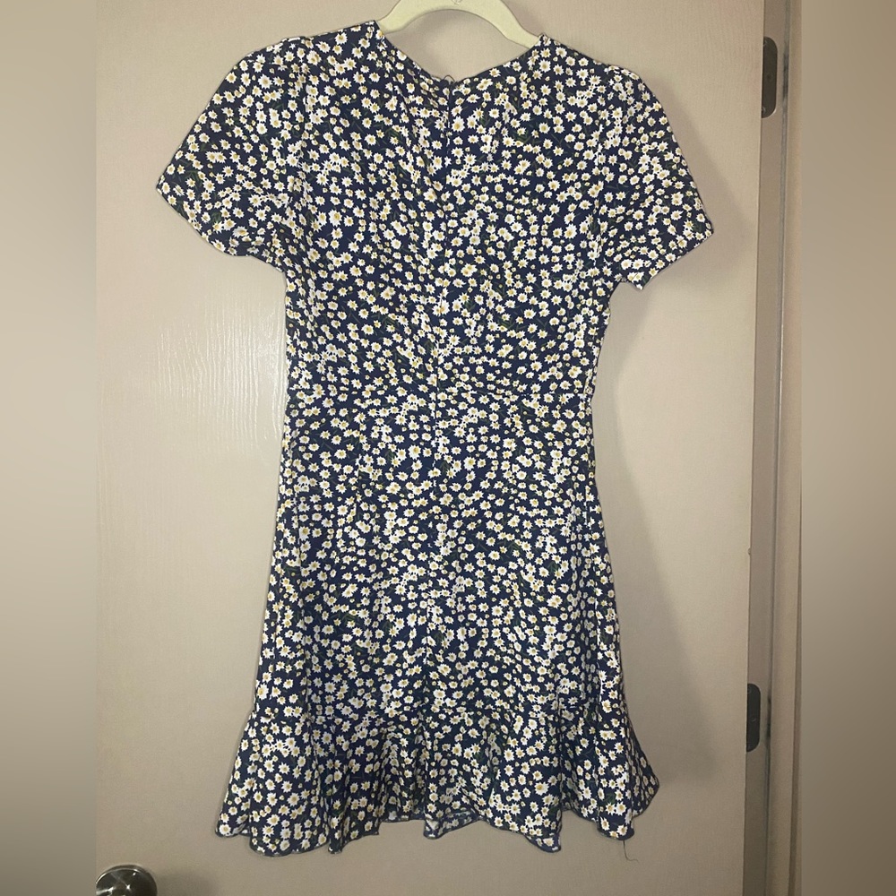 Beautiful small daisy pattern - Picture 3 of 3